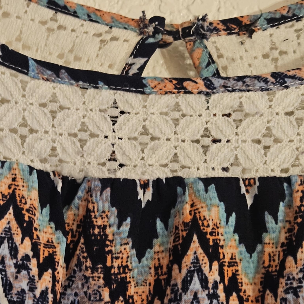 Chevron Patterned KIDS Romper - Picture 10 of 10